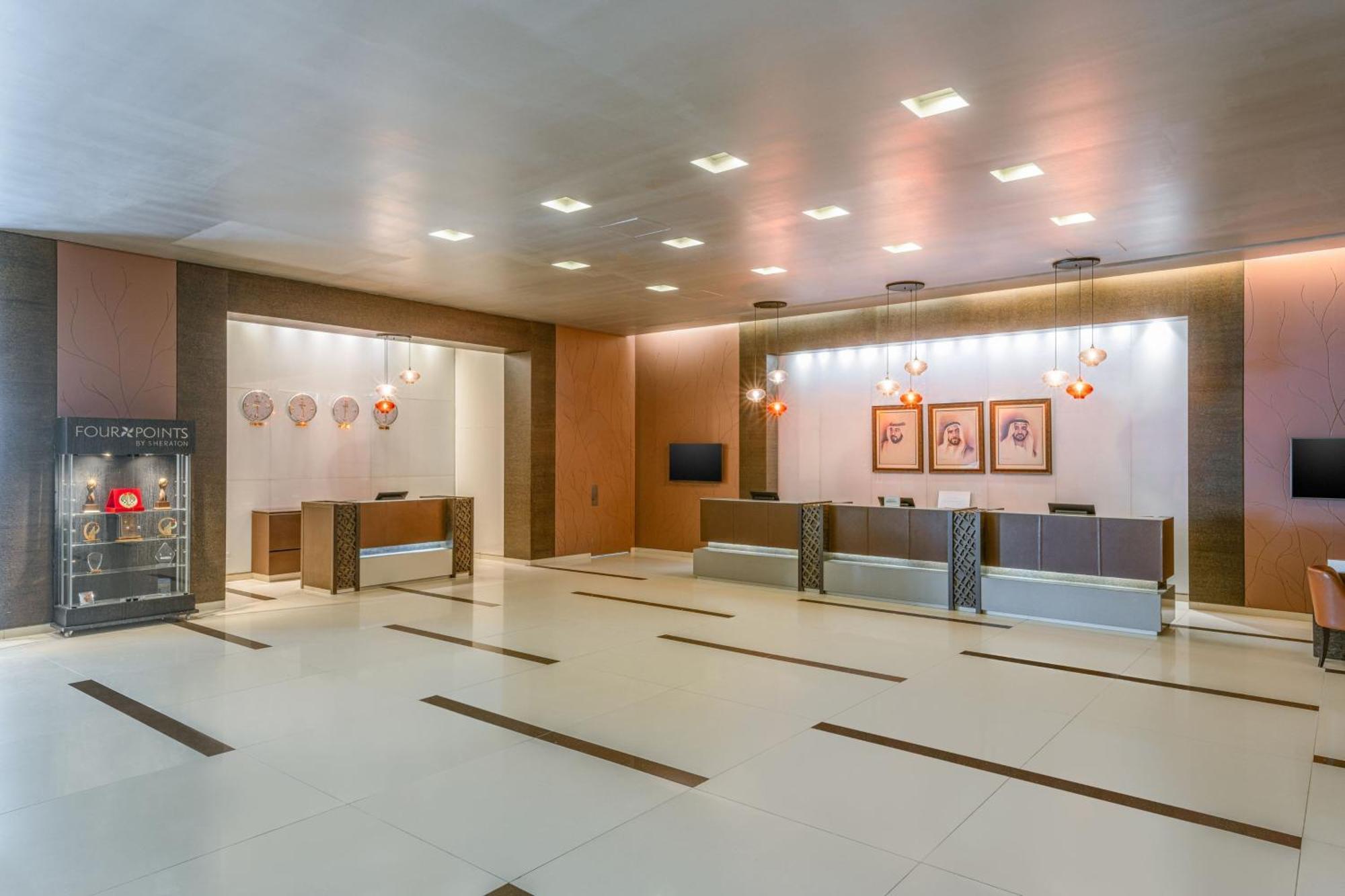 Four Points By Sheraton Al Ain Exterior foto Lobby
